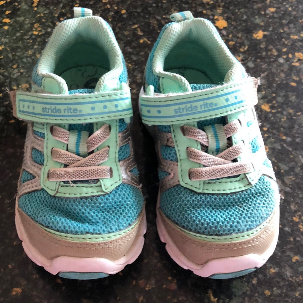 Toddler sneakers